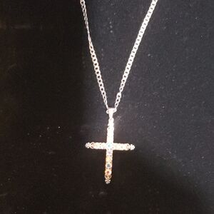 Elegant Silver Cross Pendant Necklace